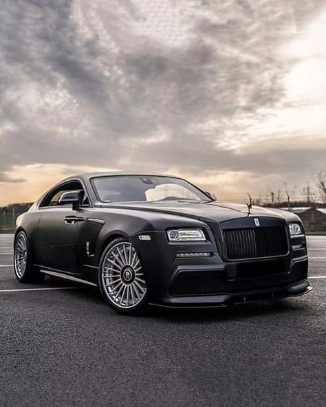 Rolls Royce 😍 #IdreamCar #rollsroyce #rollsroycespectre #rollsroycephantom #RollsRoyceGhost #rollsroycedawn Roles Rois Car, Rolls Royce Dawn, Car Dream, Future Cars, Rolls Royce Phantom, Boy Toys, Big Boy Toys, Fancy Cars, March 21