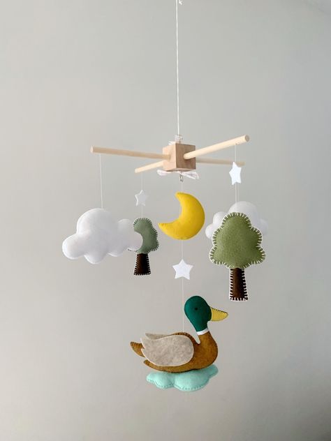 mallard duck baby mobile, baby mobile duck, baby Mobile, duck nursery, baby crib mobile, duck mobile hunting, neutral mobile, baby shower Duck Mobile, Duck Nursery, Duck Baby, Wood Hanger, Bedding Decor, Mobile Baby, Baby Crib Mobile, Wood Hangers, Ceiling Hanging