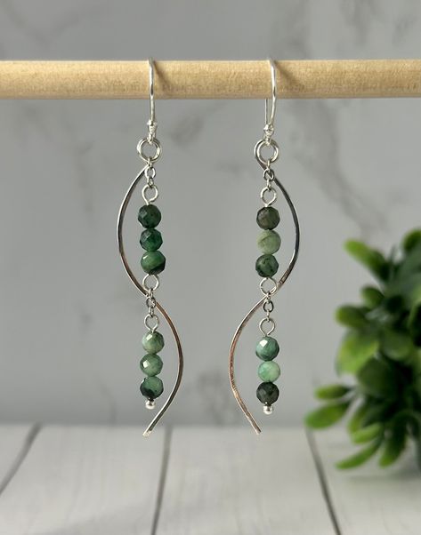 African Emerald Earrings Sterling Silver Earrings Gift for Women's Girlfriend Daughter - Etsy Carcase Iphone, Wire Wrap Jewelry Designs, Wire Jewelry Designs, Diy Wire Jewelry, Sweet Peas, Wire Work Jewelry, Homemade Jewelry, Handmade Wire Jewelry, Work Jewelry