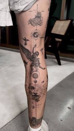 Tatouage Fibonacci, Geometric Tattoo Leg, Simple Leg Tattoos, Leg Tattoos Small, Tato Geometris, Mangas Tattoo, Simple Tattoos For Guys, Tattoo Inspiration Men, Geometric Tattoo Design