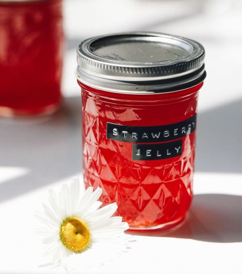 This bright, fruity strawberry jelly is made with fresh strawberries for the most vibrant flavor and color! Water-bath canning method used. Homemade Strawberry Jelly, Strawberry Jelly Recipe, Preserve Strawberries, Strawberry Jelly Recipes, Canning Jam Recipes, Strawberry Crush, Spring Appetizers, Canning Recipe, Canning Jam