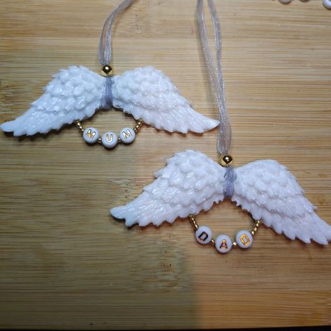 New Angel Wings. Can be personalised up to 7 Letters. Polymer Clay Angel Wings, Clay Angel Wings, Polymer Clay Angel, Angel Wing Crafts, Craft Feathers, Clay Angel, Mini Angel, Diy Polymer Clay, Feather Crafts