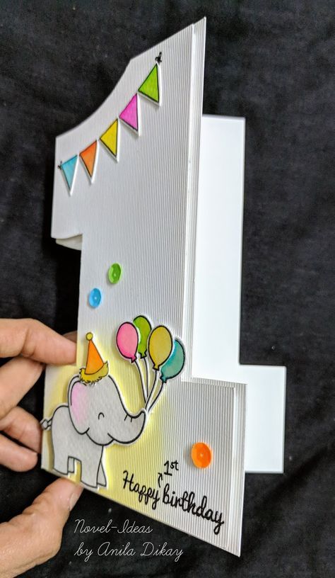 Creative Birthday Cards, Baby Cards Handmade, Idee Cricut, First Birthday Cards, Novel Ideas, Birthday Card Craft, Math Challenge, Happy 1st Birthday, 1st Birthday Cards