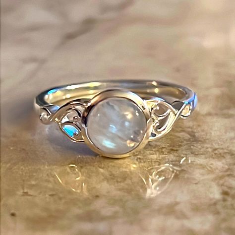 Rainbow Moonstone Ring Rainbow Moonstone Is Thought To Bring Balance, Harmony And Hope While Enhancing Creativity, Compassion, Endurance And Inner Confidence. Rainbow Moonstone Is Believed To Help Strengthen Intuition And Psychic Perception, Especially Offering Us Visions Of Things That Aren't Immediately Obvious. *Round Rainbow Moonstone *1.65 Carat *7mm *925 Sterling Silver Moonstone Promise Rings, Sterling Silver Rings For Women Unique, Silver And Opal Ring, Vintage Moonstone Engagement Rings, Moonstone Promise Ring, Silver Aquamarine Ring, Unconventional Wedding Rings Silver, Adjustable Moonstone Ring With Round Stone, Adjustable Fit Moonstone Ring With Round Stone