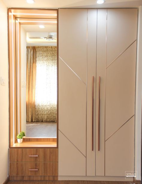 Sliding Wardrobe Doors Design, Main Doors, Wooden Wardrobe Design, Wardrobe Interior, Doors Design, Wardrobe Door Designs, Sliding Wardrobe Doors, Wardrobe Interior Design, Wooden Wardrobe