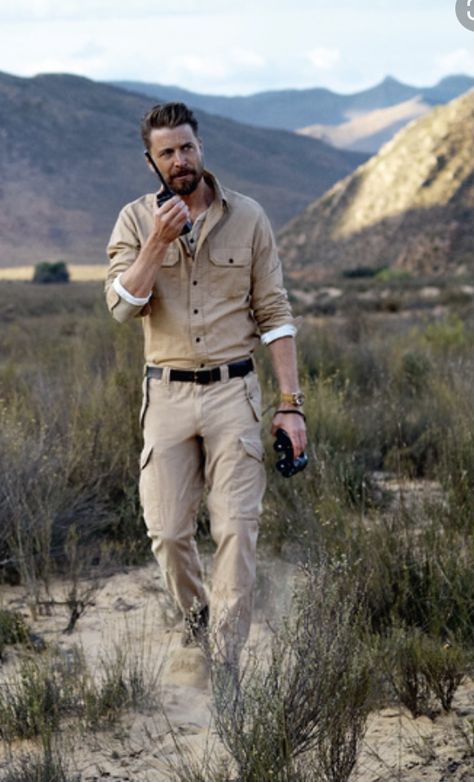 Men’s Safari Outfit, Mens Safari Outfit, Safari Outfit For Men, Berthil Espegren, Africa Safari Clothes, Halloween Hombre, Africa Outfits, Safari Outfit, Safari Outfits