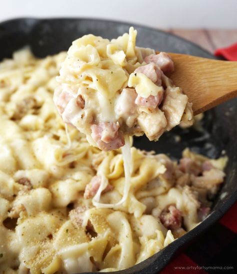 Cordon Bleu Pasta, Blue Pasta, Chicken Cordon Bleu Pasta, Minute Chicken, Cordon Blue, Pasta Skillet, Chicken Casseroles, Skillet Pasta, Ham Steaks