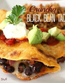 Chicken Burrito Bowls / Six Sisters' Stuff | Six Sisters' Stuff Black Bean Tacos, Bean Tacos, Six Sisters, Taco Recipe, Mexican Foods, 200 Calories, Taco Recipes, Meatless Meals, Quesadillas