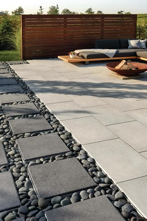 Modern Patio Design, Paver Designs, Concrete Patio Designs, Concrete Patios, Patio Slabs, Contemporary Patio, Patio Tiles, Modern Backyard, Outdoor Gardens Design