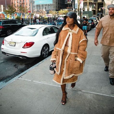 Fashion Bomb Daily on Instagram: "@doechii hit #nyfw in a full @coach look and #alexanderwang heels. Hot! Or Hmm..? #doechii #doechiifbd" Swamp Princess, Black Woman Luxury Aesthetic, Luxury Aesthetic, Black Barbie, New York Fashion Week, Fitness Fashion, Fur Coat, Black Women, Winter Jackets