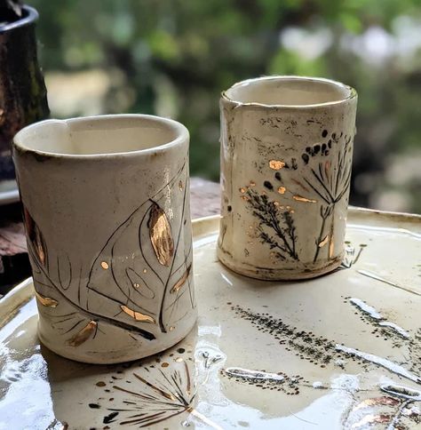 Earthy Ceramics, Diy Pottery Painting, Eclectic Modern, Keramik Design, Cappuccino Cups, Gold Ceramic, Diy Pottery, Ceramics Pottery Art, Pottery Cups