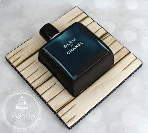 Chanel Aftershave Birthday Cake. - http://pontycarlocakes.com/chanel-aftershave-birthday-cake/ #Birthdaycake, #Cake, #Chanelaftershave, #Pontycarlocakes Cologne Cake For Men, Perfume Cake For Men, Perfume Cake, Channel Cake, Cake Design For Men, Chanel Cake, The Best Cakes, Fresh Fruit Cake, Baby Gender Reveal Party Decorations