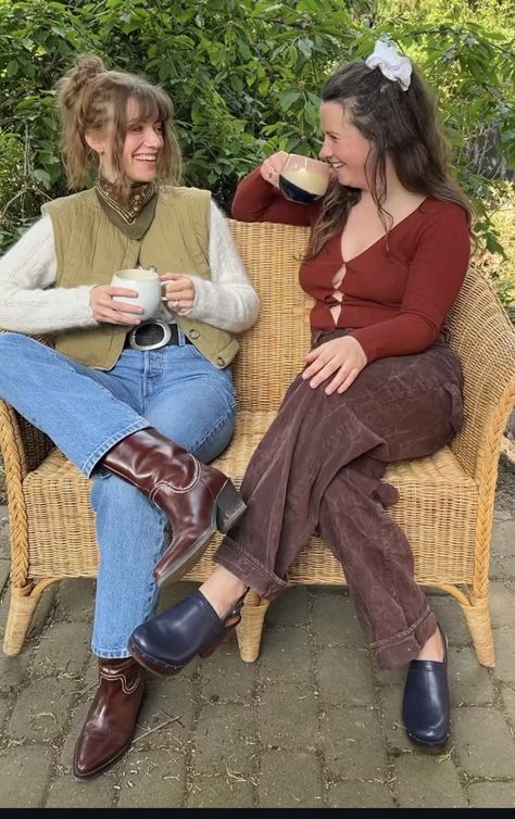 Winter Hippie Outfits Boho, Desert Outfit, Layered Outfits, Earthy Outfits, Boho Chic Outfits, Winter Fits, Hippie Outfits, Cozy Fashion, Fall Winter Outfits