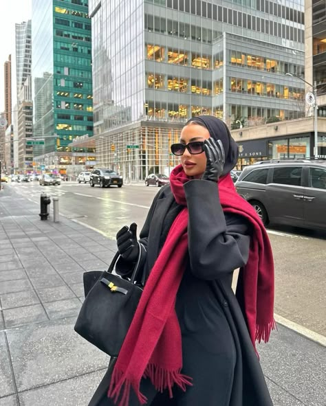 Latest Winter Outfits For Women, Modest Winter Outfits, Women's Winter Outfits, Women Winter Fashion, Winter Outfits Ideas, Stile Hijab, Modest Casual Outfits, Fashion Winter Outfits, Winter Outfits For Women