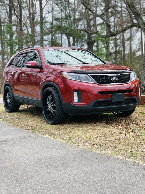 2015 Kia Sorento 24s Kia Jeep, 2024 Cars, Carros Kia, Kia Sportage 2015, Kia Motors, Chrysler Dodge Jeep, Kia Sorento, Vehicle Design, Kia Sportage