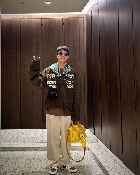 😎🤠🥴 Hope right here 😍💜 . . . #jhope #bts Jhope Style, J Hope Style, J Hope Fashion, J-hope Style, Hope Fashion, 2025 Style, Jhope Cute, Jhope Bts, J Hope