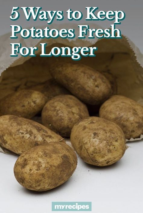 Keep potatoes fresh for months with these five simple tips. How To Use Up Potatoes, How To Keep Potatoes Fresh How To Store, How To Keep Potatoes Fresh, Best Way To Store Potatoes, Rosemary Salmon, Canned Potatoes, Mini Potatoes, Potato Bag, Storing Vegetables