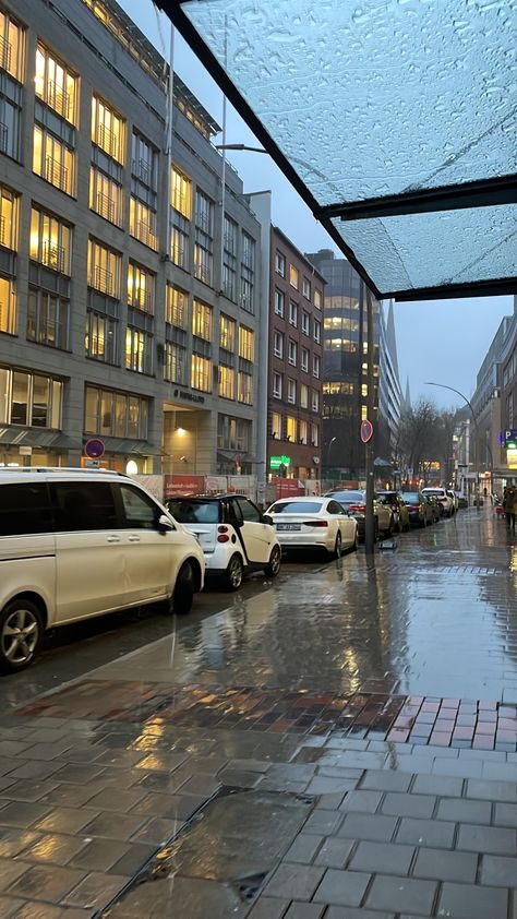 Hamburg Snap, Hamburg Aesthetic, Pictures Of Germany, Travel Instagram Ideas, Rain Aesthetic, Airport Aesthetic, Urban Landscape Design, Fake Acc, Berlin City