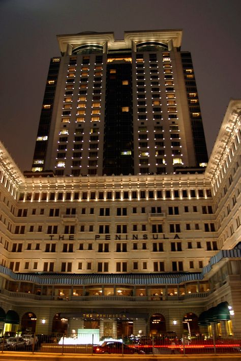 Peninsula Hotel, Kowloon, HK City Hotel Architecture, Hotel With City View, High Rise Hotel, High Rise Hotel Architecture, Chinese Hotel, Business Tycoon, Peninsula Hotel Hong Kong, Hong Kong Hotels, Peninsula Hotel