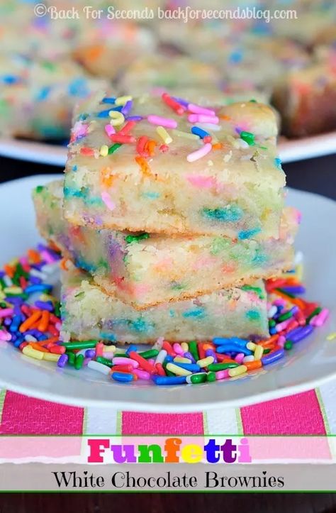 Funfetti White Chocolate Brownies - Back for Seconds Funfetti Edible Cookie Dough, Cake Batter Blondies, Oreo Icebox Cake, White Chocolate Brownies, Best Cake, No Bake Bars, Rainbow Sprinkles, Chocolate Baking, Chocolate Brownies