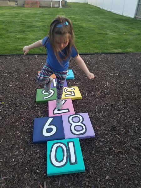 Diy Hopscotch Outdoor, Kid Friendly Backyard, Kids Yard, Painted Pavers, Outdoor Play Space, Play Area Backyard, Diy Playground, Outdoor Play Area, Outdoor Play Areas