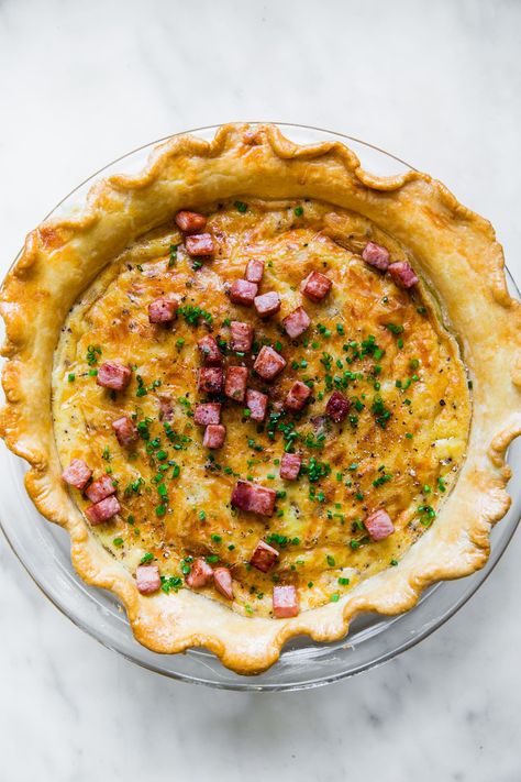 Ham Gruyere Quiche, Ham And Gruyere, Gruyere Quiche, Classic Quiche Lorraine, Classic Quiche, Ham Quiche, Quiche Lorraine Recipe, Easy Quiche, Quiche Recipes Easy