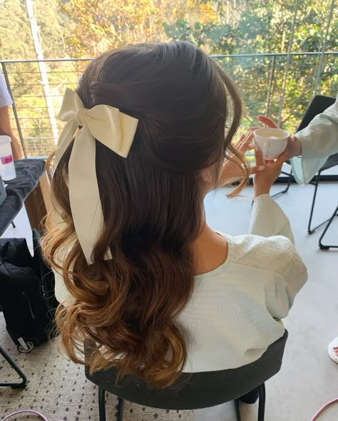 Same brief, three bridesmaids, but working with their different textures and lengths 🫶🏼 notice how the styles aren’t exact cookie-cutter replicas of one another, but they’re in HARMONY 🦋 this half up style is SO cute with it’s bow accessory and I just love when a bride trusts me to run with a brief, while allowing small tweaks that make one style suit each bridesmaid. Especially working with those gorg natural curls 🤩 all I had to do was tame any frizz and define some of those spirals - per... Bridal Hair Half Up With Bow, Bride Hairstyles With Bow, Bridesmaid Hair Bow, Wedding Hairstyles Bow, Wedding Hairstyles With Bow, Bridal Hair With Bow, Half Up With Bow, Curly Hair With Bow, Half Up Half Down With Bow