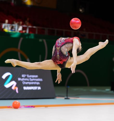 Sofia Raffaeli (Italy) • 2024 Rhythmic Gymnastics European Championships (Budapest) #ball #split Flexibility Motivation, Rhythmic Gymnastics Ball, Sofia Raffaeli, European Championships, Body Reference, Rhythmic Gymnastics, Action Poses, Sports Photography, Sports Women