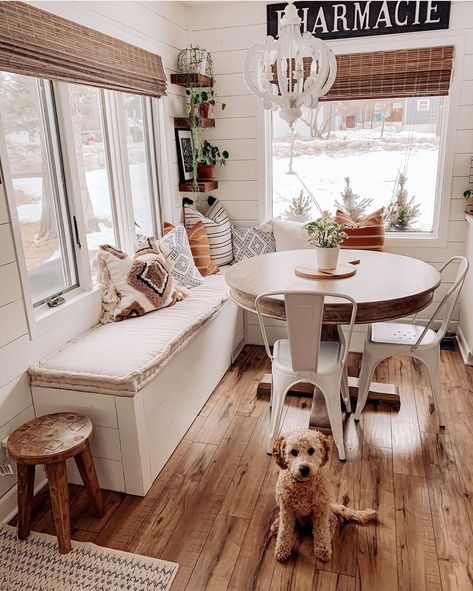 Kitchen With Reading Nook, Cozy Kitchen Dining Room Combo, Barstools With Oak Cabinets, Small Cottage Breakfast Nook, Eating Area Off Kitchen Cozy, Small Kitchen With Dining Area Layout, Small Kitchen Dining Ideas Layout, Picnic Table In Kitchen, Cottage Banquette Seating