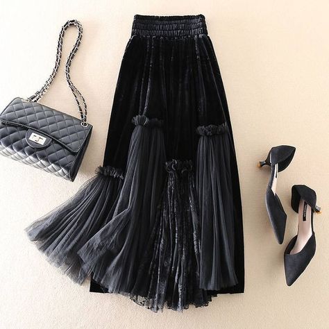 Velvet Skirt Long, Velvet Black Skirt, Long Velvet Skirt, Velvet Skirts, Skirt Inspiration, Black Velvet Skirt, Umbrella Skirt, Elegant Skirt, Velvet Skirt