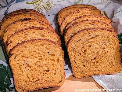 Copycat Panera Tomato Basil Bread Panera Tomato Bread Recipe, Panera Bread Tomato Basil Bread, Panera Tomato Basil Bread Machine, Panera Bread Sandwiches Copycat Recipes, Tomato Basil Bread Panera, Copycat Panera Tomato Basil Bread, Panera Sourdough Bread Recipe, Tomato Basil Sourdough Bread, Panera Tomato Basil Bread Recipe