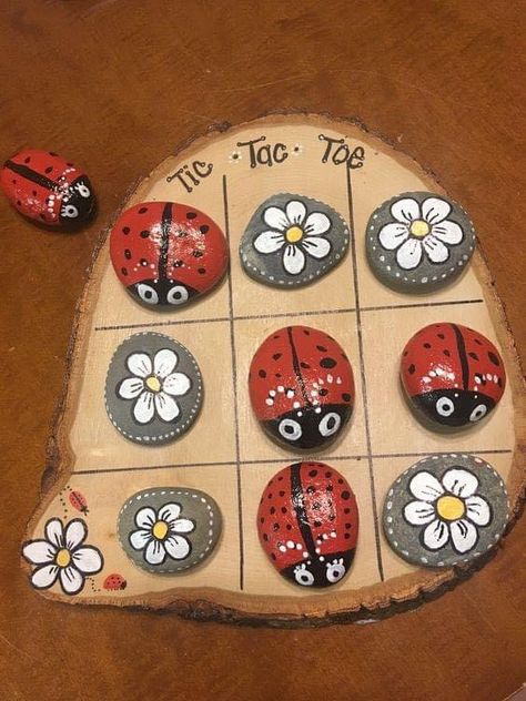 Painted Rocks Diy, Rock Painting Patterns, Pet Rocks, Rock Painting Designs, Stone Crafts, Rock Painting Art, Garden Art Sculptures, Pebble Painting, Garden Art Diy