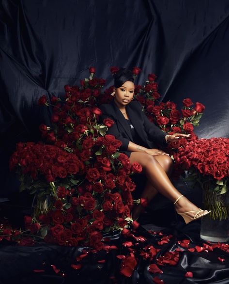 Red Roses Photoshoot Black Women, Burning Roses Photoshoot, Black Roses Photoshoot, Rose Photoshoot Black Women, Red Theme Photoshoot, Red Photoshoot Black Women, Floral Photoshoot Ideas, Photoshoot With Roses, Roses Photoshoot Ideas