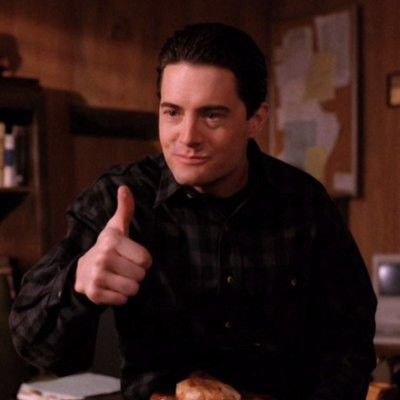 Agent Cooper Twin Peaks Cooper, Dale Cooper Twin Peaks, Box Of Donuts, Agent Dale Cooper, Twin Peaks 1990, Agent Cooper, Dale Cooper, Due South, Kyle Maclachlan