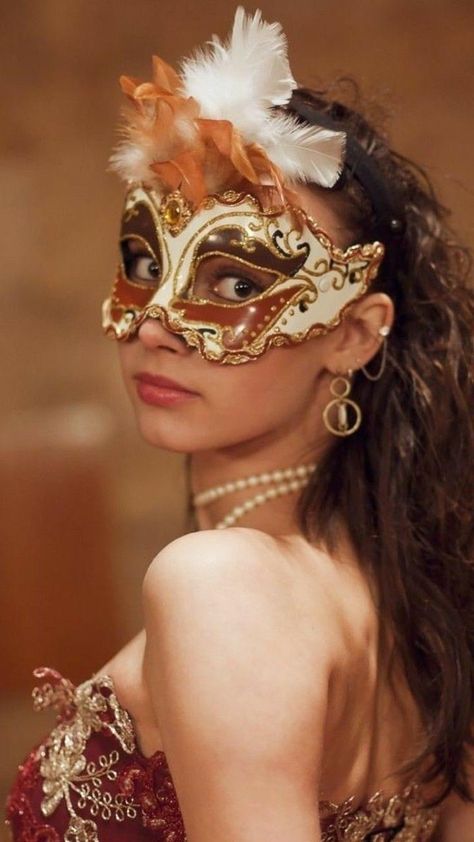 Masquerade Photoshoot, Masquerade Mask Aesthetic, Masquerade Ball Aesthetic, Masquerade Mask Women, Masquerade Prom, Masquerade Wedding, Mask Aesthetic, Mask Dance, Ball Aesthetic