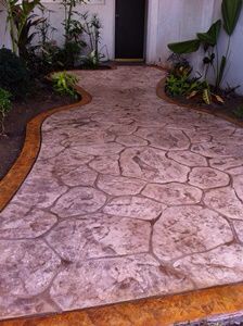 #stampedconcrete #decorativeconcrete #madewithrotec Stamped Concrete Patio Designs, Stamped Concrete Walkway, Stamped Concrete Driveway, Decoration Beton, Concrete Patio Designs, Walkway Landscaping, Concrete Patios, Concrete Walkway, Outdoor Walkway