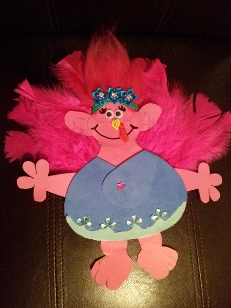 Chloe's Turkey-disguise Pre-K school project - we love our "Poppy"...this turkey won't be found!  <3 Turkey Disquise Project, Turkey Disguise Project Princess, Disguise A Turkey, Turkey Disguise Project, Turkey Project, Turkey Disguise, Tom Turkey, Princess Poppy, Thanksgiving Projects