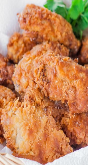 Joe's Buttermilk Fried Chicken Buttermilk Fried Chicken Breast, Best Fried Chicken Recipe, Chicken Lickin, Chicken Recipies, Buttermilk Fried Chicken, Fried Chicken Breast, Southern Fried Chicken, Butter Milk, Crispy Fried Chicken