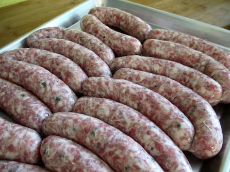 Oktoberfest Onion Brats French Sausage Recipes, Oktoberfest Sausage Recipes, Onion Sausage Recipes, Homemade Brats, Oktoberfest Sausage, Homemade Bratwurst Recipes, Eckrich Sausage, Diy Sausage, Brat Sausage