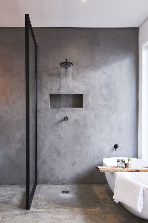 Makeover Kamar Mandi, New Bathroom Designs, Concrete Bathroom, Concrete Walls, Bad Inspiration, Bathroom Top, En Suite Bathroom, Bathroom Renos, House Bathroom