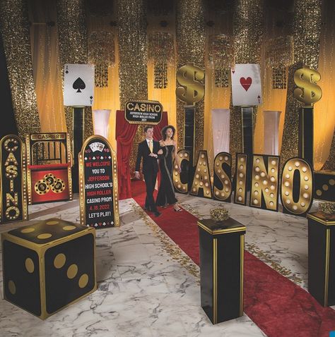 Lucky Photo, Casino Birthday Party, 007 Casino Royale, Cardboard Stand, Vegas Theme Party, Casino Royale Theme, Casino Birthday, Harlem Nights, Las Vegas Party