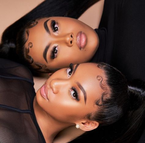 Lashes Done, Sisters Photoshoot Poses, Friendship Photoshoot, Beautiful Photoshoot Ideas, Sisters Photoshoot, Bob Hairstyles With Bangs, Business Photoshoot, Dark Hair With Highlights, Creative Photoshoot Ideas