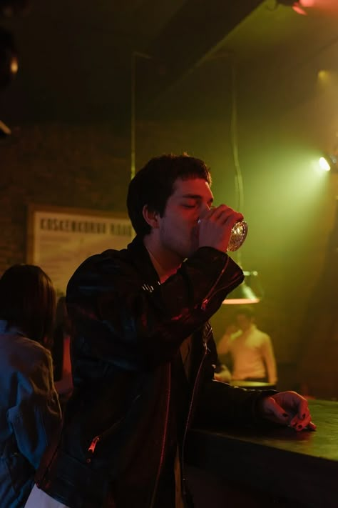 Guy Drinking Aesthetic, Bar Photoshoot Ideas Men, Guy Drinking Alcohol Aesthetic, Hoodoo Photoshoot, Bartender Aesthetic Male, Man Drinking Alcohol, Drinking Poses, Photoshoot Ideas Man, Alcohol Photoshoot