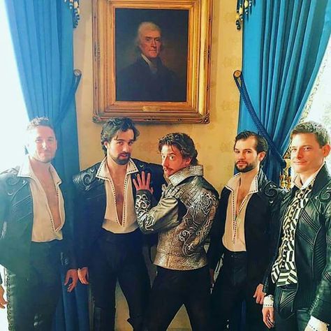 The Bad Bard (Christian Borle) and his sexy entourage from Something Rotten Something Rotten Musical, Something Rotten, Be More Chill Musical, Christian Borle, The Bard, Theater Kid, Musical Plays, Broadway Theatre, The Book Of Mormon