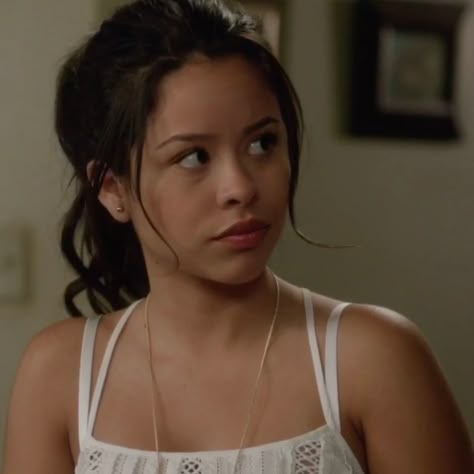 Cierra Ramirez Icons, Good Trouble Mariana, Mariana Good Trouble, Mariana The Fosters, The Fosters Mariana, Mariana Adams Foster, Mariana Core, Character Duos, Mariana Foster