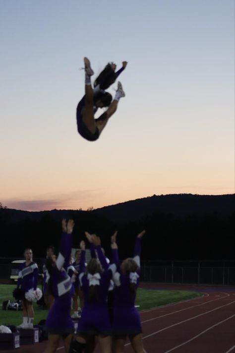 Cheer Astethic, Toe Touch Cheer, Sideline Cheer Hairstyles, Highschool Cheer Aesthetic, Flyer Cheer, Western School Outfits, Cheerleading Aesthetic, Highschool Cheer, Cheerleader Aesthetic