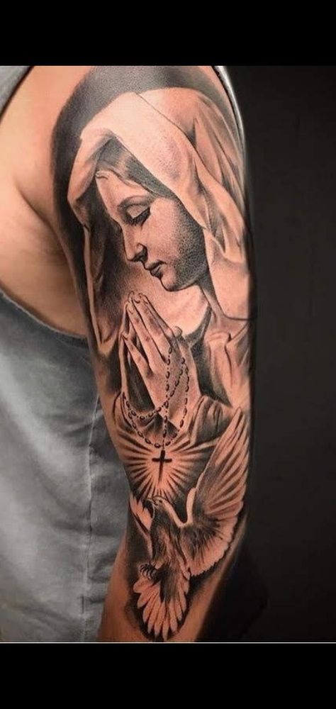 Virgin Mary Full Sleeve Tattoo, Saint Mary Tattoo Design, Virgin Mary Sleeve Tattoos Men, Virgin Mary Shoulder Tattoo Men, Tattoo Mary Virgin, Virgin Mary Half Sleeve Tattoo, Virgin Mary Portrait Tattoo, Praying Mary Tattoo, Virgin Mary With Rosary Tattoo