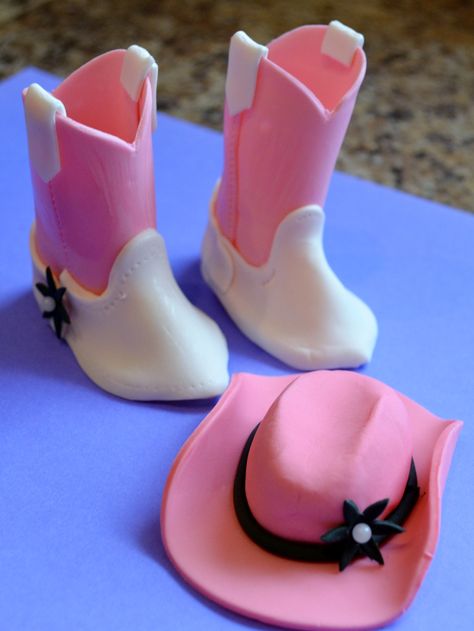 Gumpaste / Fondant Cowgirl Pink Boots and Hat  Greeneville, Tn Fondant Cowboy Hat, Fondant Baby Shoes, Fondant Shoes, Shoes Cake, Cowboy Cakes, Special Event Cakes, Making Fondant, Shoe Cake, Hat Cake