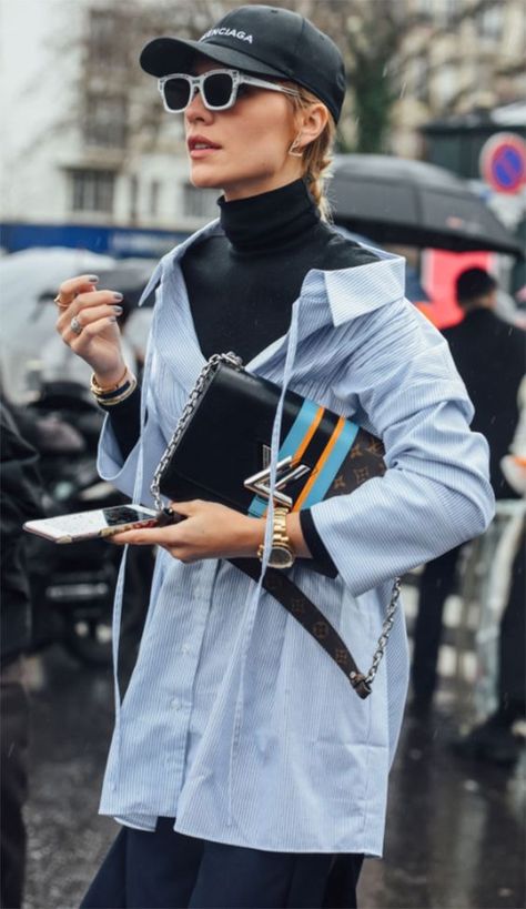 how to layer your outfit, turtleneck under button up and dress over pants ideas Winter Layering Outfits, Trends In 2023, Turtleneck Layering, Taylor Tomasi, Turtleneck Under, Vanessa Jackman, Tommy Ton, Turtleneck Outfit, Leandra Medine