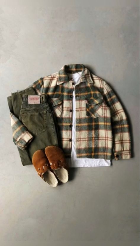 Woodshop Outfits, Granola Outfits Fall, Masc Fall Outfits, Carhartt Street Style, Granola Fall Outfits, Carhartt Fits, Summer Modest Outfits, Workwear Aesthetic, Fits Summer